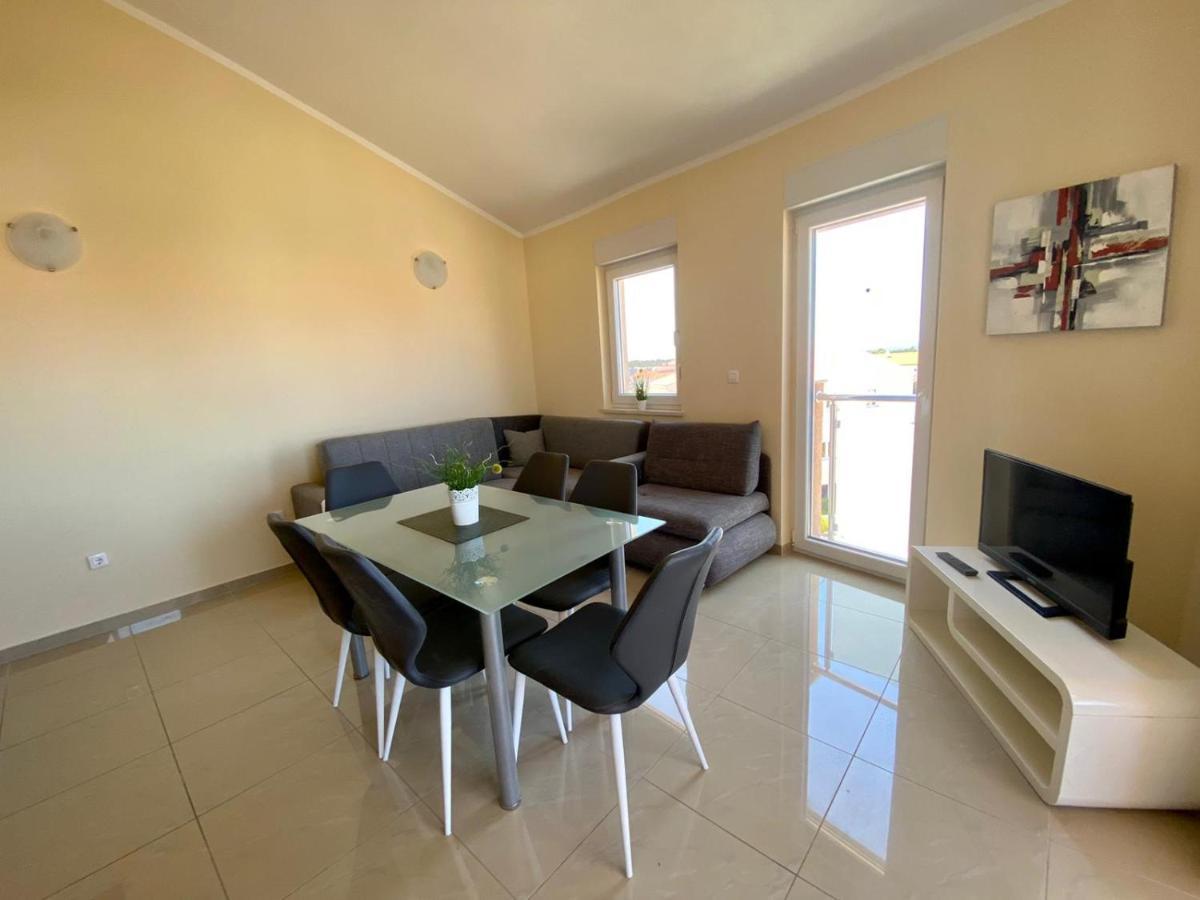 Appartement Atrium Novalja Extérieur photo